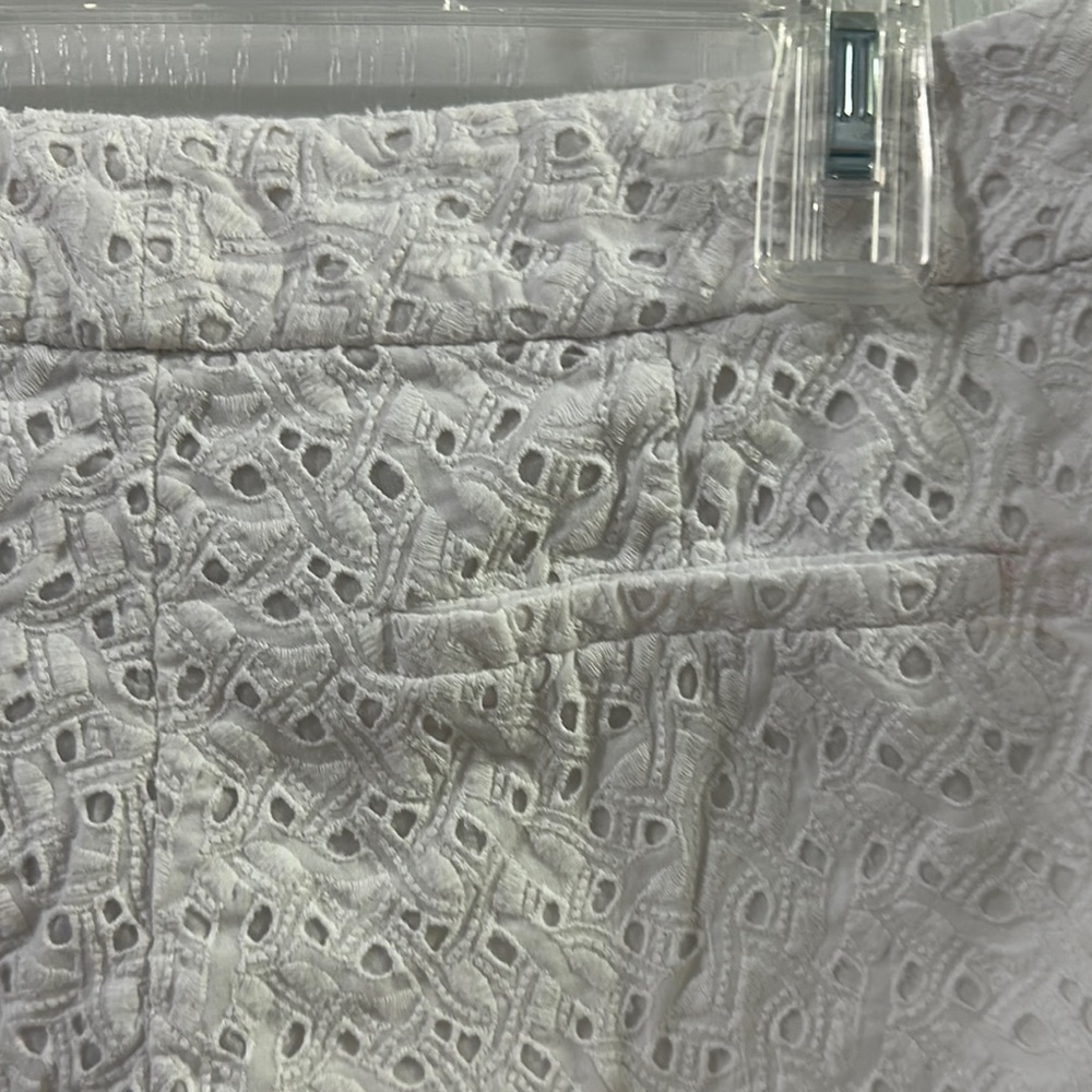 Lilly Pulitzer Size 6 White Lace Shorts - Picture 6 of 6